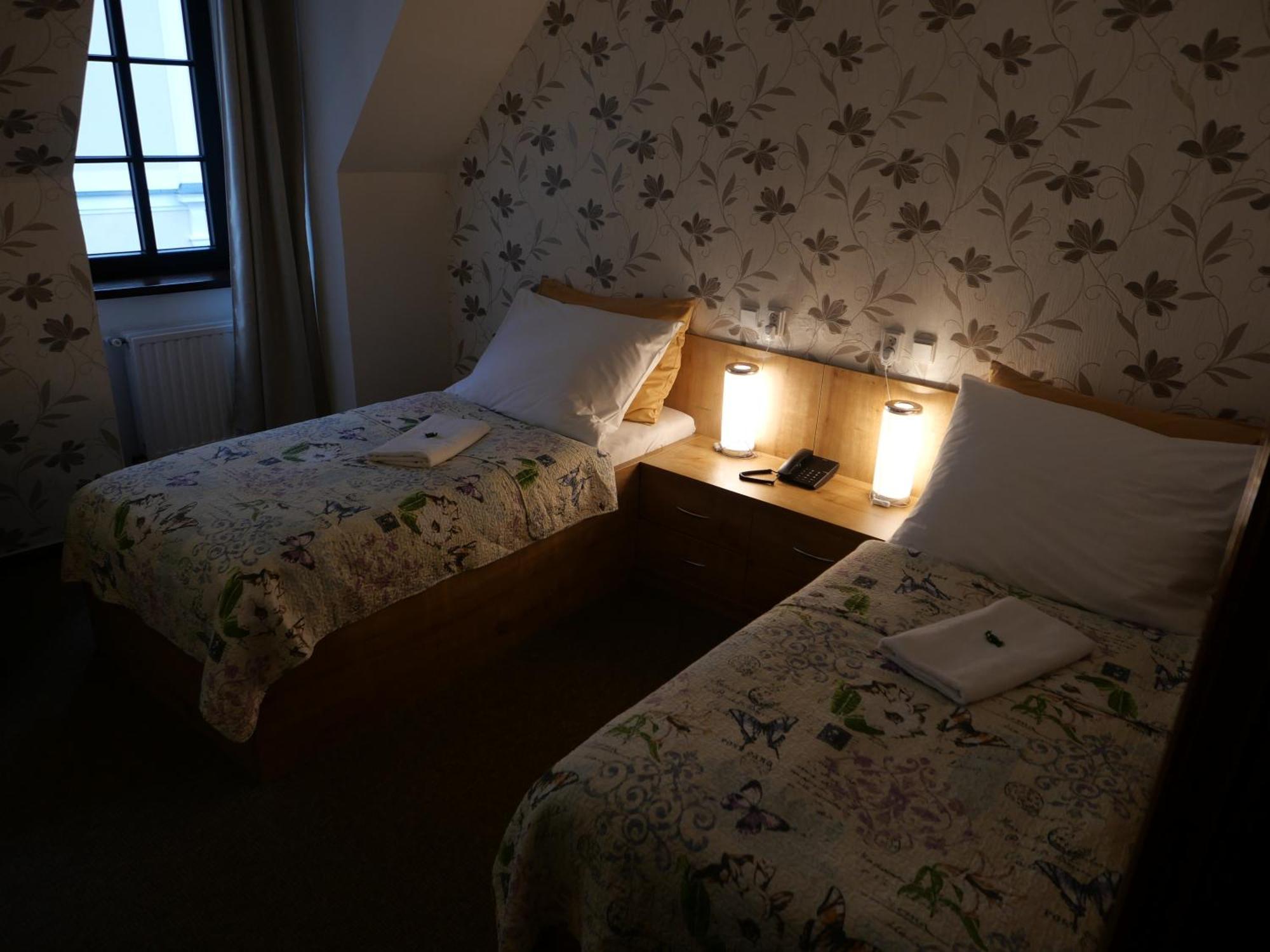 โรงเรมรัดนิแช Hotel ลิเบอเรซ ภายนอก รูปภาพ