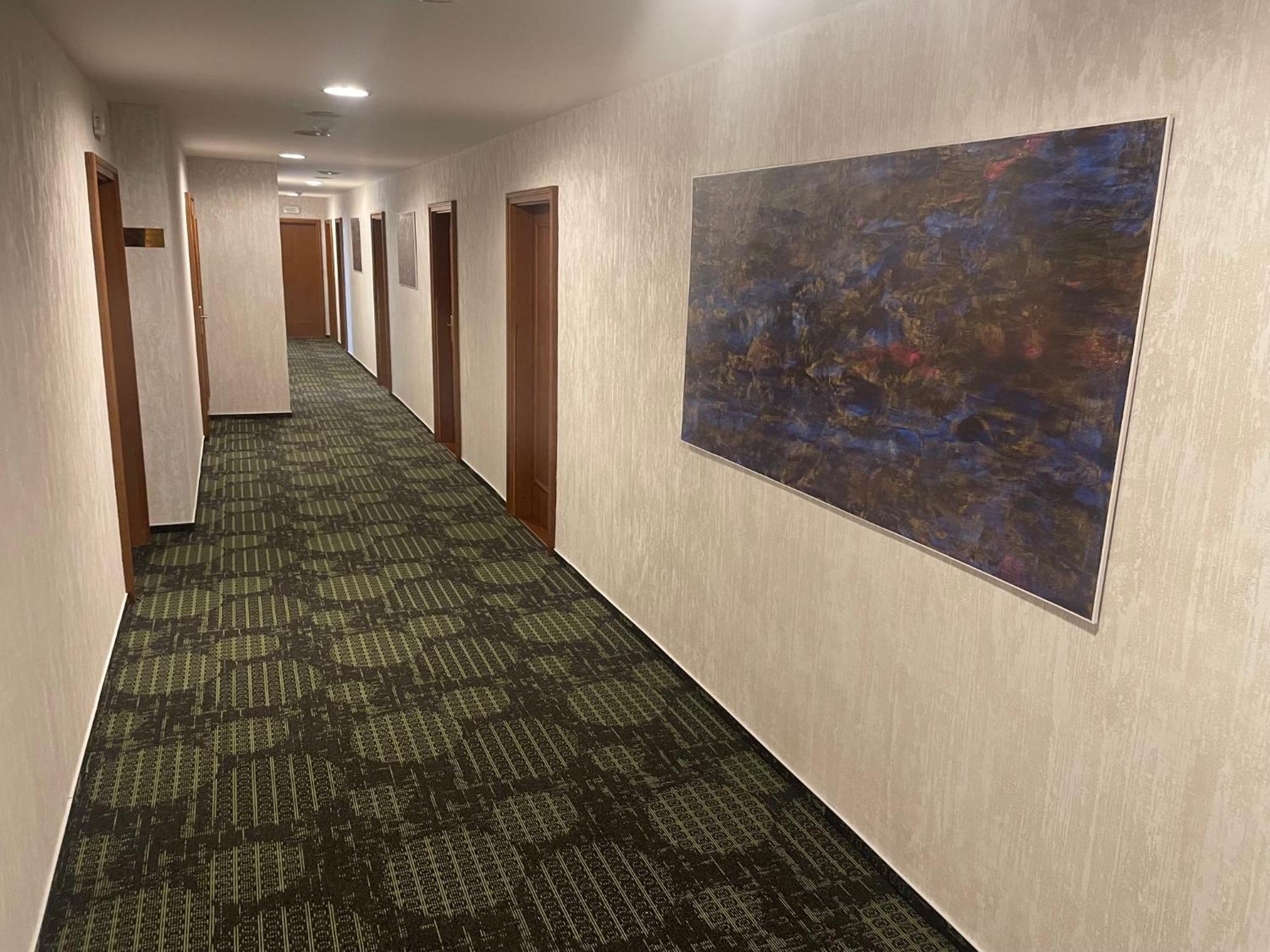 โรงเรมรัดนิแช Hotel ลิเบอเรซ ภายนอก รูปภาพ