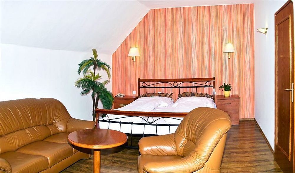 โรงเรมรัดนิแช Hotel ลิเบอเรซ ภายนอก รูปภาพ